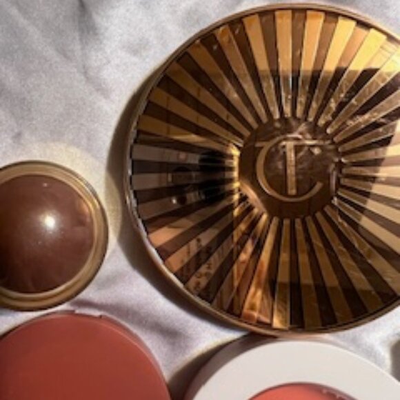 Luxury Almost New and NWT 8 Piece Blush & Bronzer Bundle - Picture 5 of 10